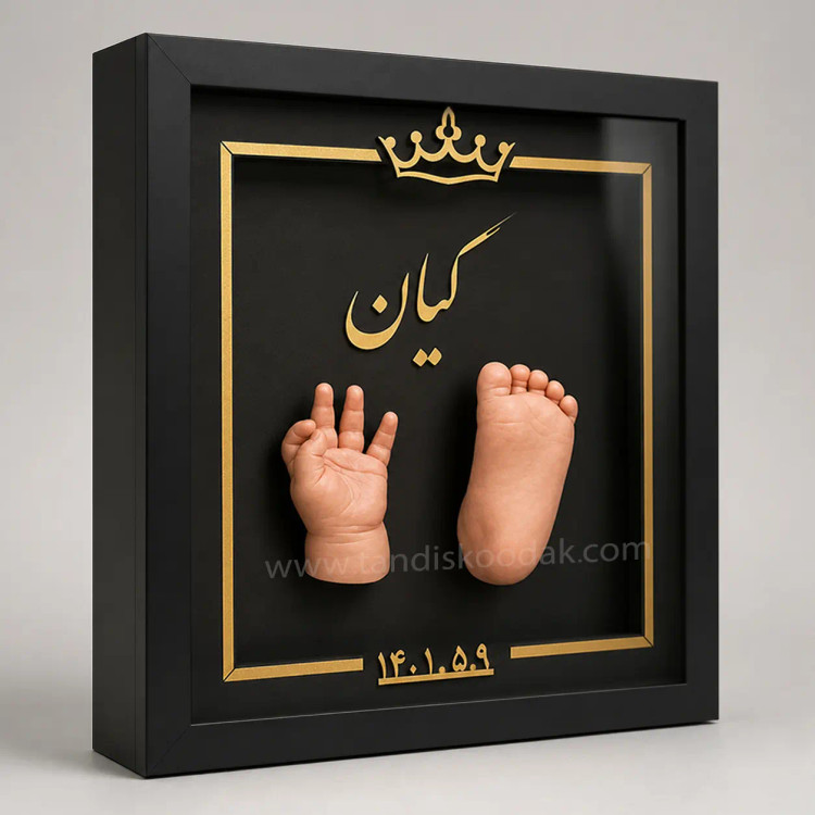قاب باکس یادگاری نوزاد مشکی و طلایی ۳۴×۳۴ ویژه خدمات تندیس کودک شیراز